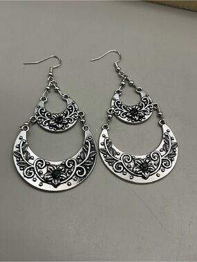 Boho Silver Tone Double Crescent Chandelier Dangle Earrings Green Rhinestone